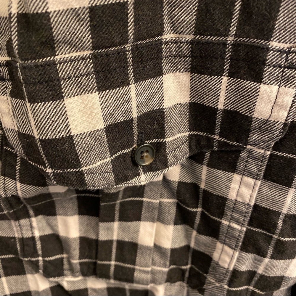 Filson Mens’ Button Down Size Medium - image 4